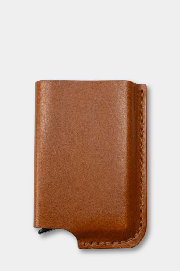 Card wallet, RFID safe with aluminum insert for 10 cards front in cognac leather. - Duke & Sons Leather