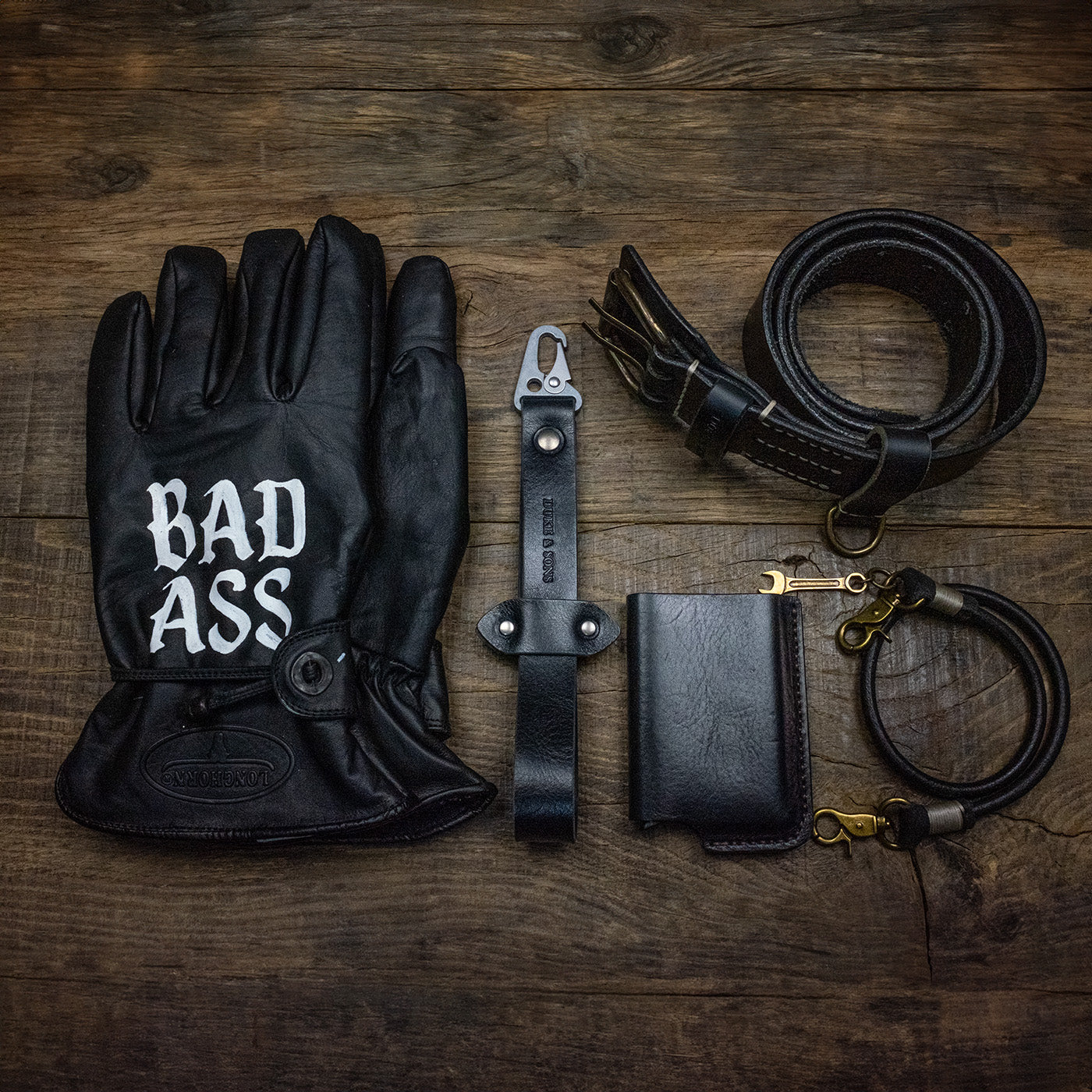 Shop de look black accessories