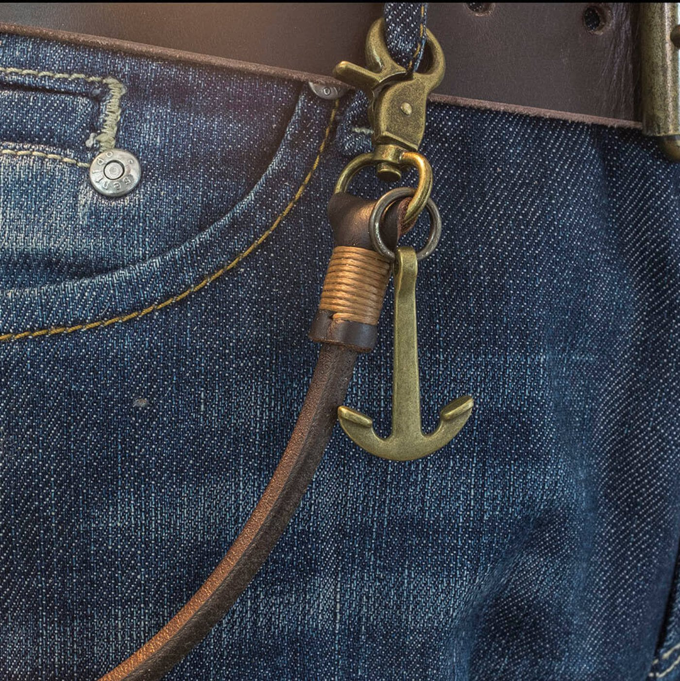 Keychain (Brown) 50 cm, with old bronze feather* - Duke & Sons Leather