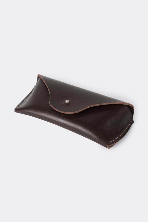 Glasses | sunglasses case, brown color, vegetable tanned leather. - Duke & Sons Leather