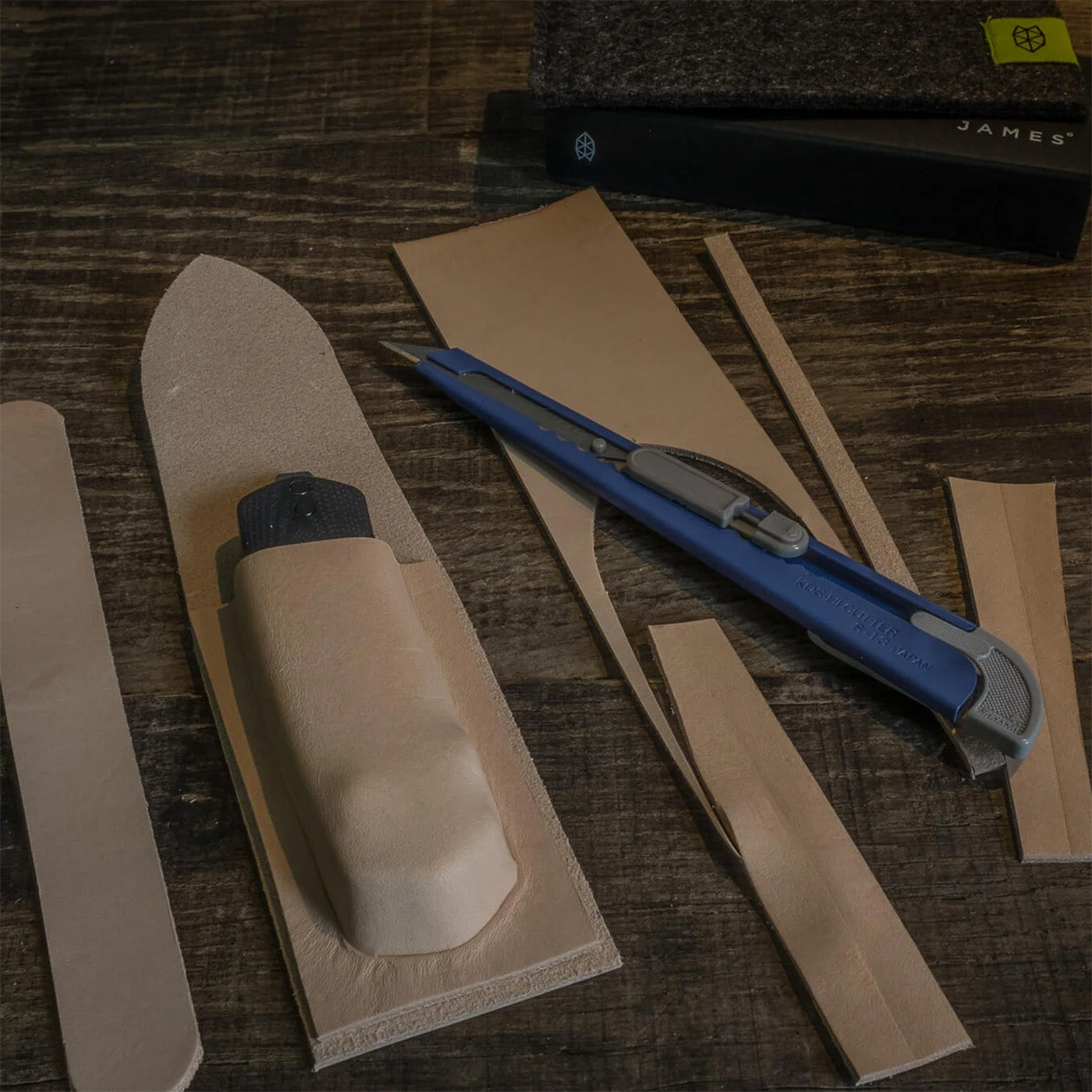 Making a leather knife sheath for a 'James Knife'