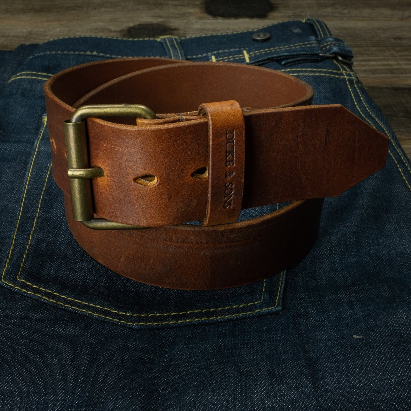 Duke and Sons 2-inch red brown leather jeans belt hero scene