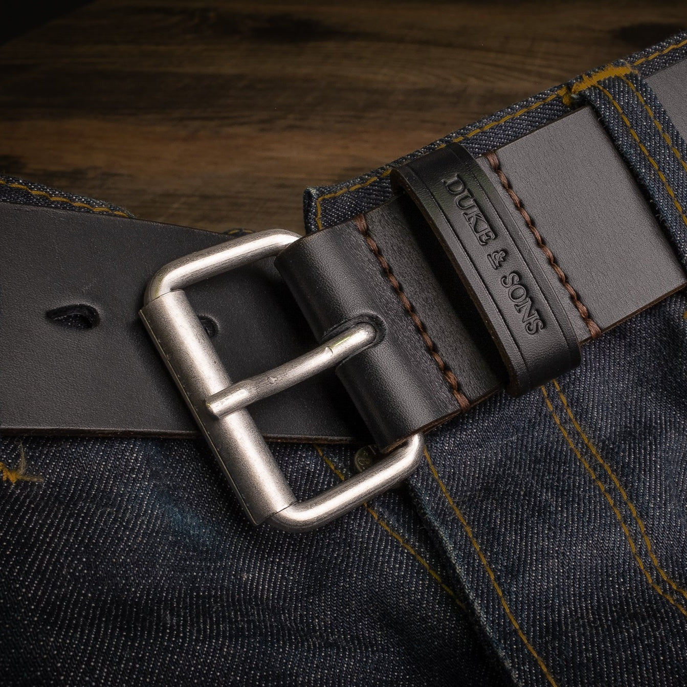 Duke and Sons 2-inch black leather jeans belt detail loop