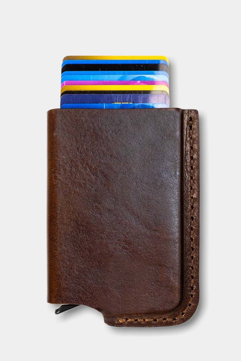 Card wallet, RFID safe with aluminum insert for 10 cards. - Duke & Sons Leather