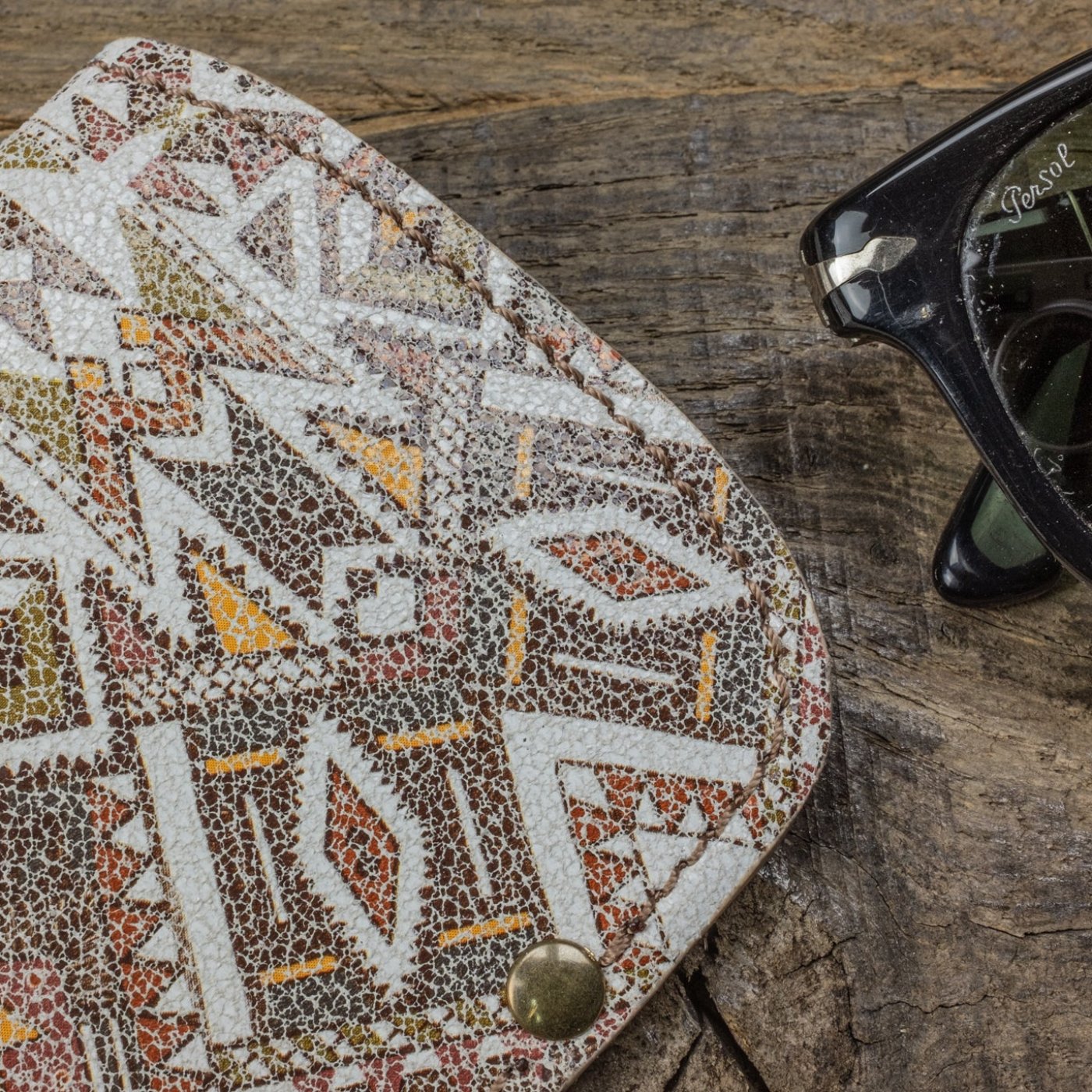 Leather sunglass pouch Inca native pattern detail