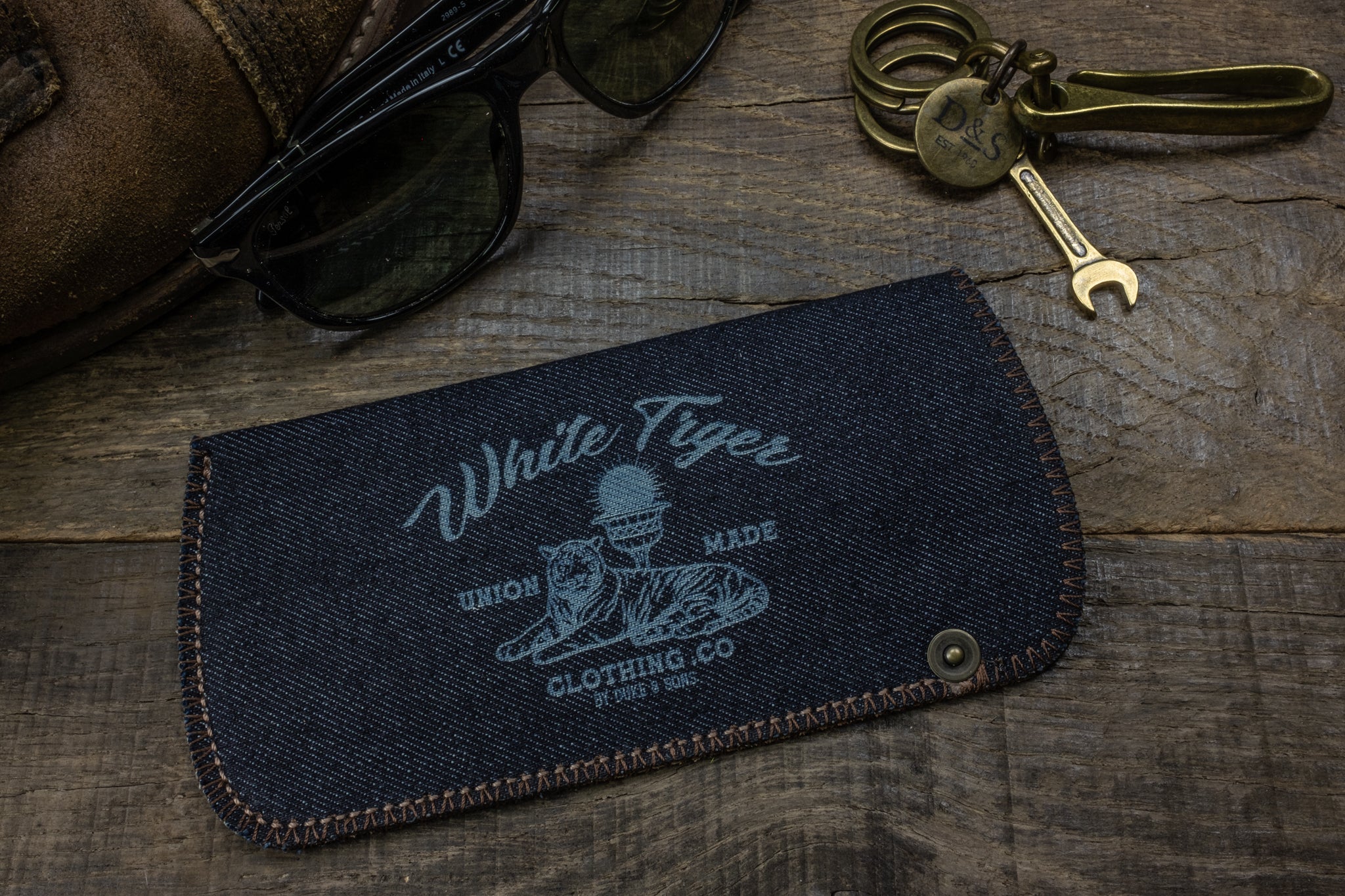 Selvedge denim sunglass pouch White Tiger scene 3