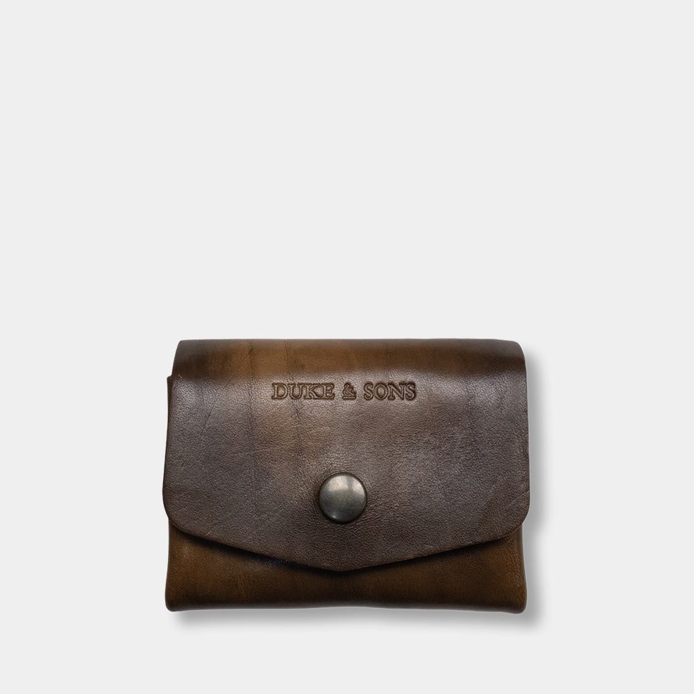 Pocket wallet with anchor front, closed
