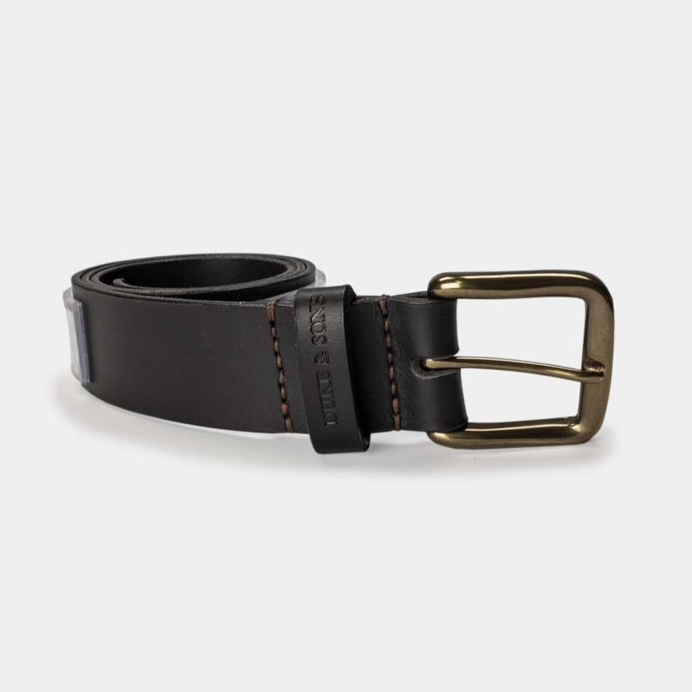 black leather belt with solid brass buckle 40mm front 2, Duke & Sons Leather