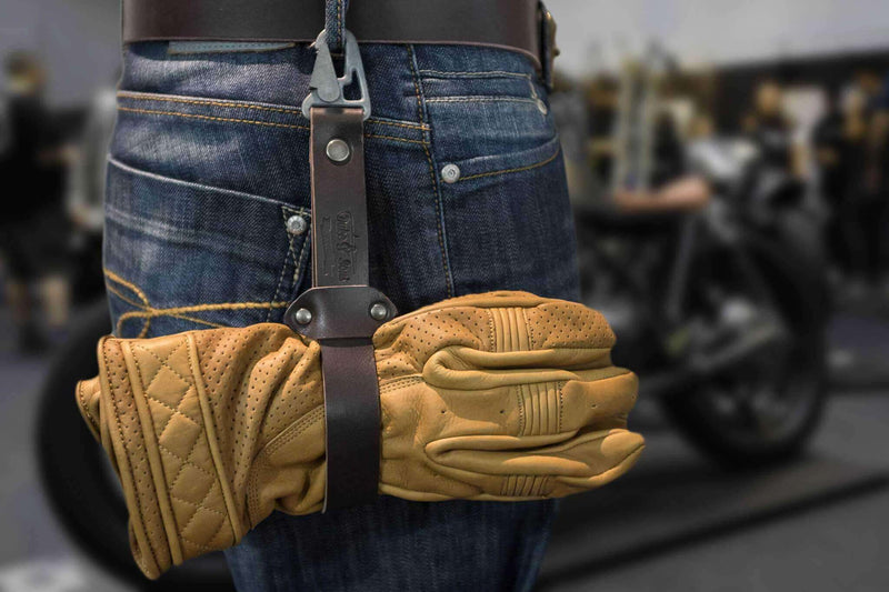 Glove strap, leather, keep your gloves with you - Duke & Sons Leather