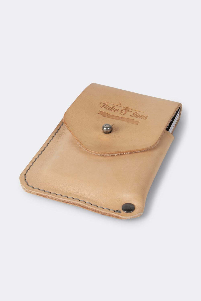 Card wallet, vegetan natural leather | 10 cards - Duke & Sons Leather